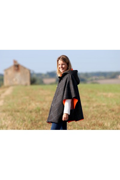 Cape Laveline réversible – Tweed Gris à Carreaux Bleus & Doublure Orange Haute Visibilité | Made in France