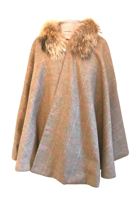 Cape Mahault – Tweed beige Nutatch à carreaux bleu ciel et rose | Élégance féminine après-chasse