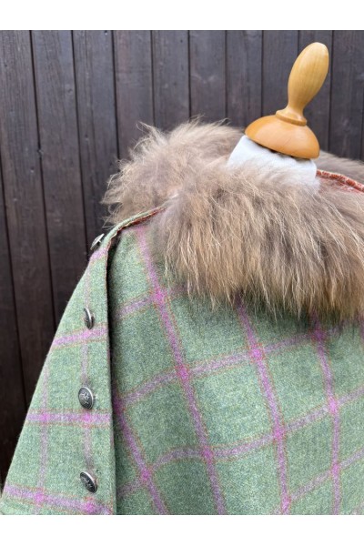Cape Harriet – Tweed vert & rose | 100 % laine – col fourrure amovible – made in France