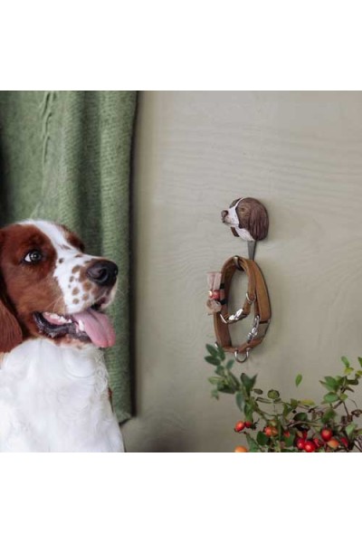 Patère Chien Springer – bois sculpté & peint à la main avec crochet métal bronze