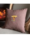 Coussin en lin marron brodé girolle – 35×35 cm