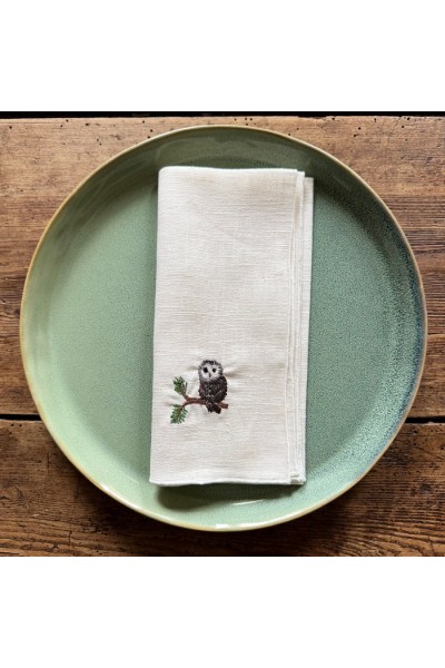 Lot de 4 serviettes en lin blanc brodées animaux des bois